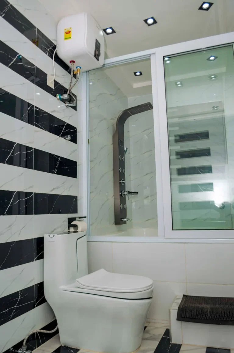 Black and white marble bathroom at Skycity Hotel